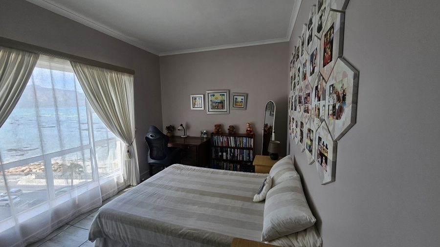 3 Bedroom Property for Sale in Strand North Western Cape